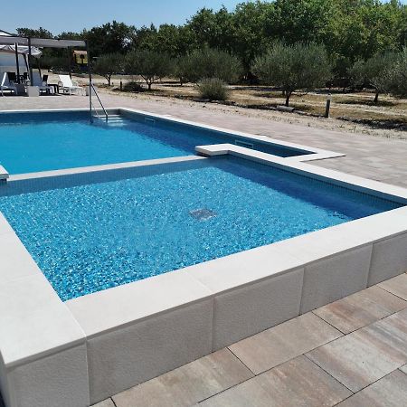 Hotel Grande Glamping With Pool à Biograd Na Moru Extérieur photo