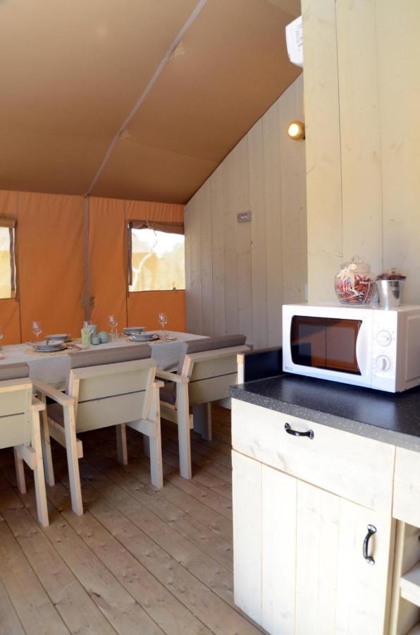 Hotel Grande Glamping With Pool à Biograd Na Moru Extérieur photo