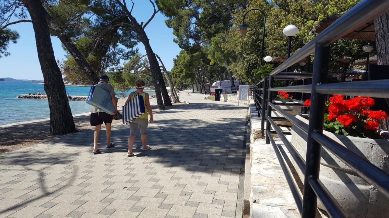 Hotel Grande Glamping With Pool à Biograd Na Moru Extérieur photo