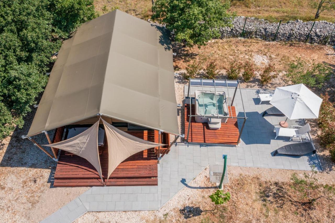 Hotel Grande Glamping With Pool à Biograd Na Moru Extérieur photo