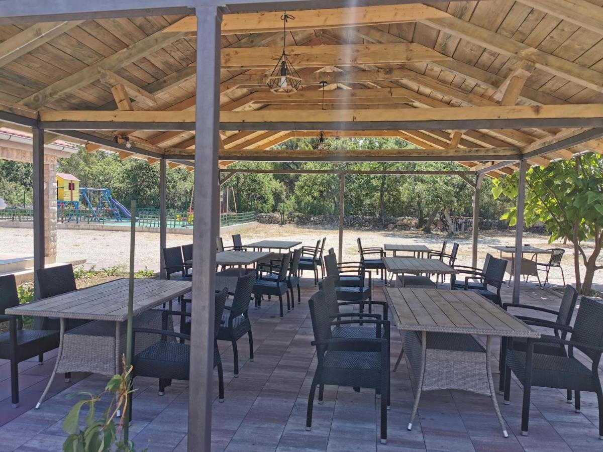 Hotel Grande Glamping With Pool à Biograd Na Moru Extérieur photo